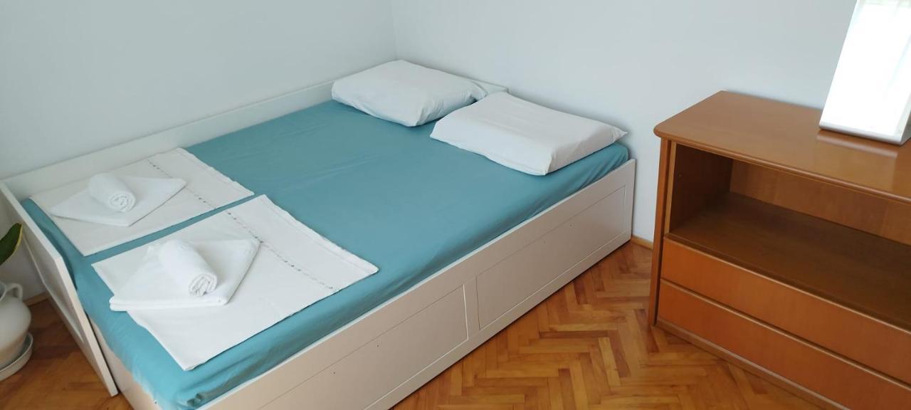 7 Flower Street Apartment Sempeter pri Gorici Exterior foto